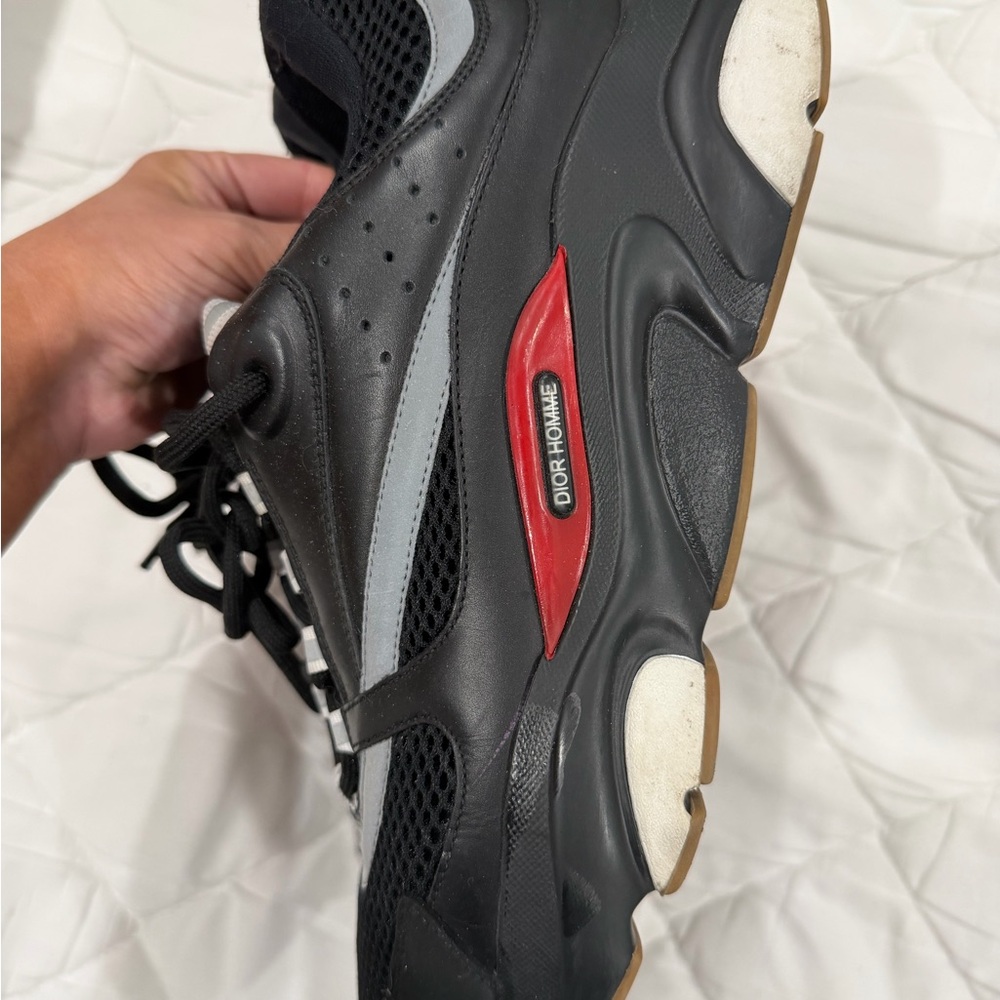 Dior Black B22 and Red Men's Sneakers - Picture 3 of 4